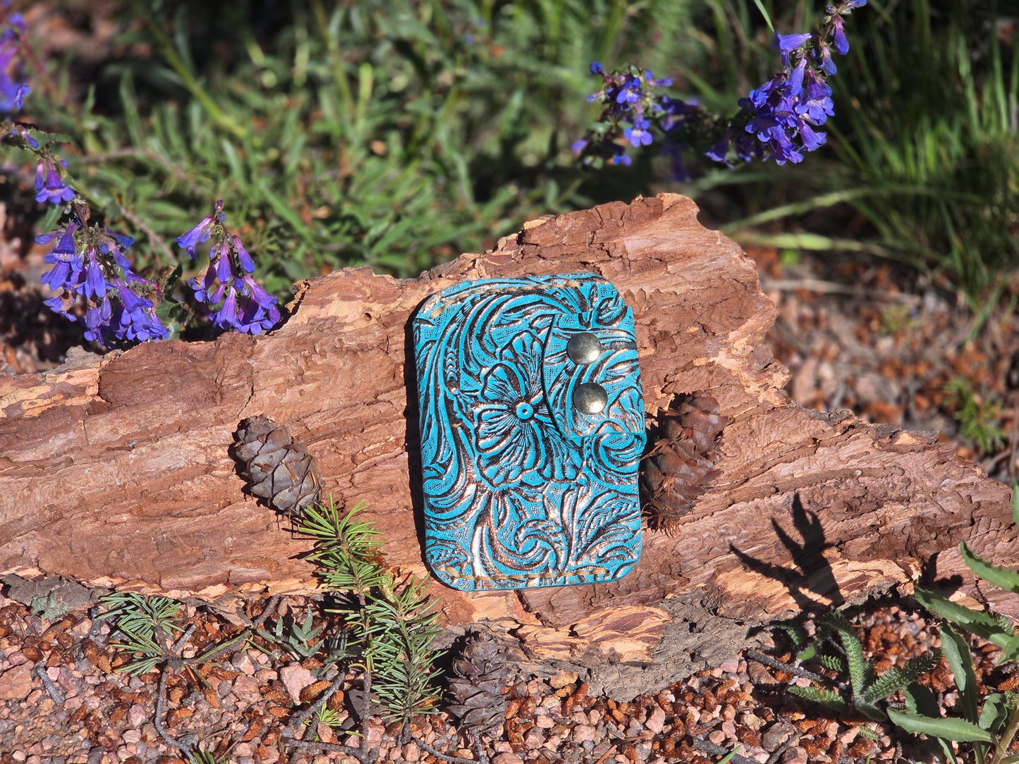 Embossed Genuine Leather Snap Card Holder Wallet